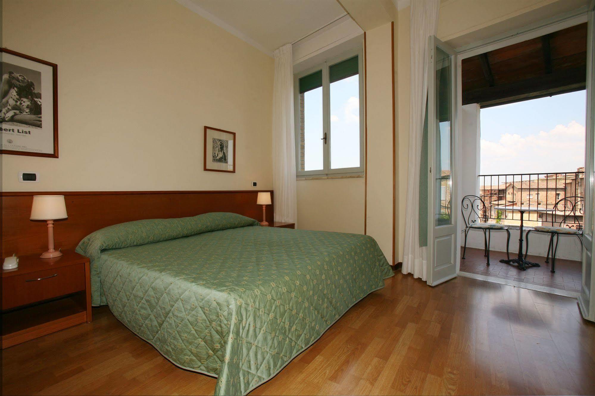 Hotel Duomo سيينا المظهر الخارجي الصورة