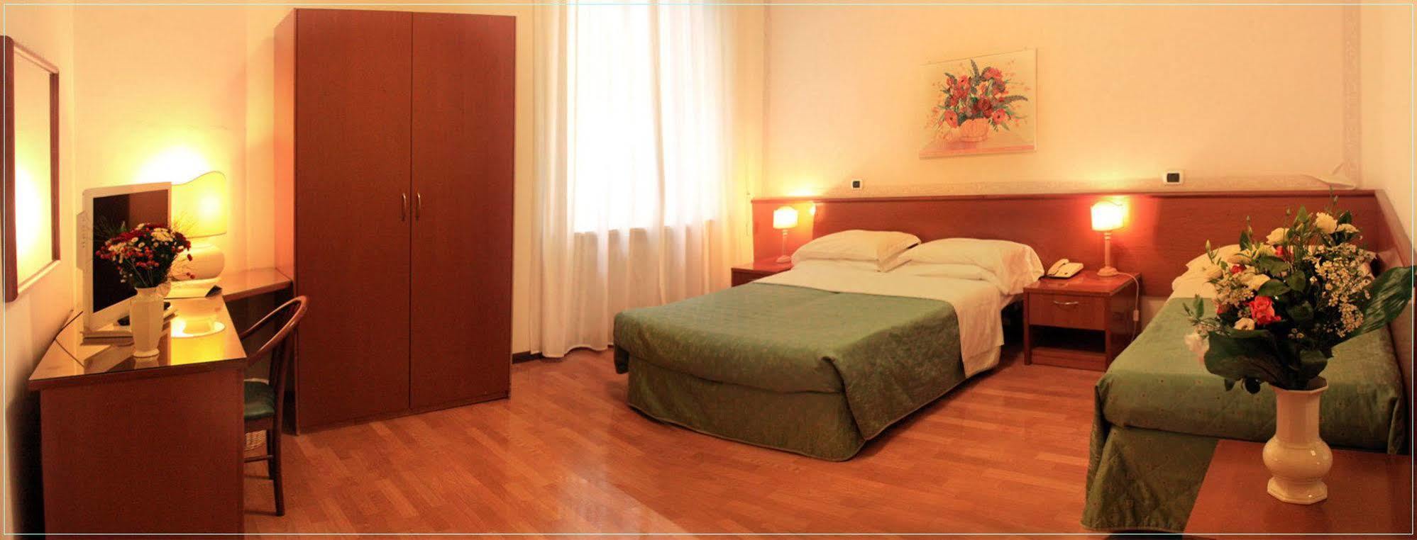 Hotel Duomo سيينا المظهر الخارجي الصورة